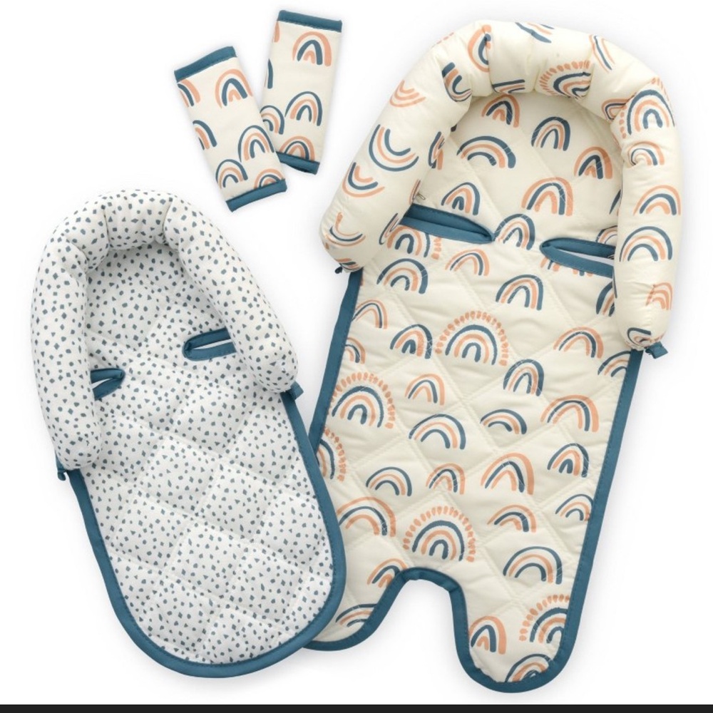 Goldbug CarSeat head support & CarSeat strap covers.